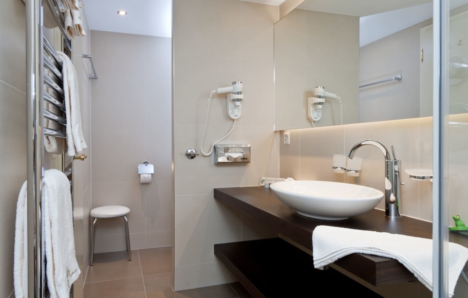 <p>Your slice of Alpine heaven!&nbsp; The Panoramic Suite with view of the Eiger offers 60m² of luxurious split-level space.&nbsp;You will defenetly enjoy here the view of the Eiger north face.<br>&nbsp;</p>