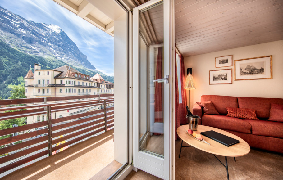 <p>Dreamy rooms for sweet dreams up to 2 adults and 2 children.&nbsp;<br>Modern deluxe double rooms, with or without balcony and a spacious bathroom.</p>