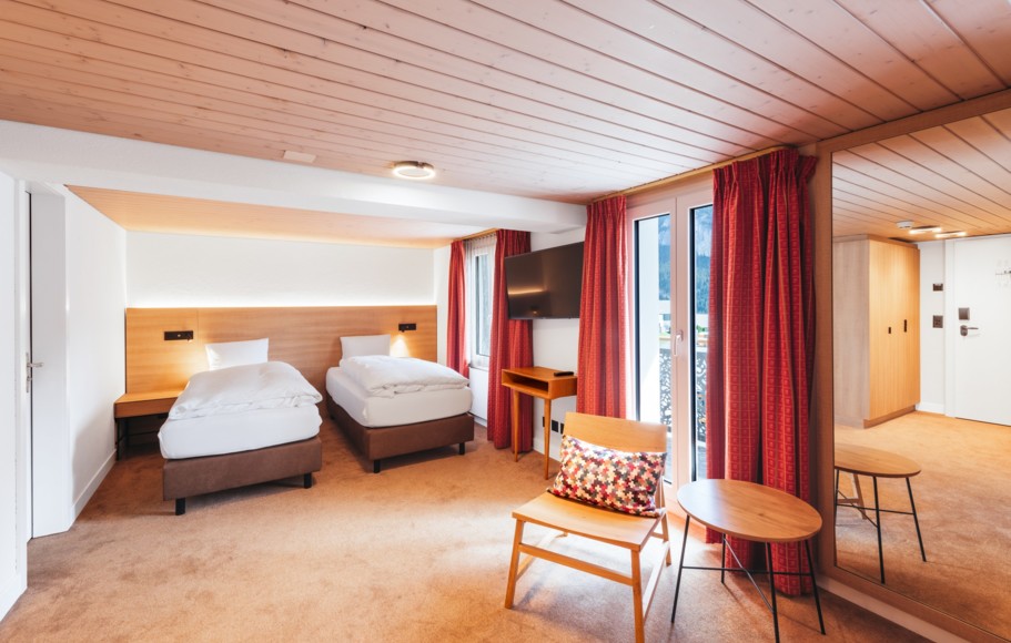 <p>Dreamy rooms for sweet dreams up to 2 adults and 2 children.&nbsp;<br>Modern deluxe double rooms, with or without balcony and a spacious bathroom.</p>