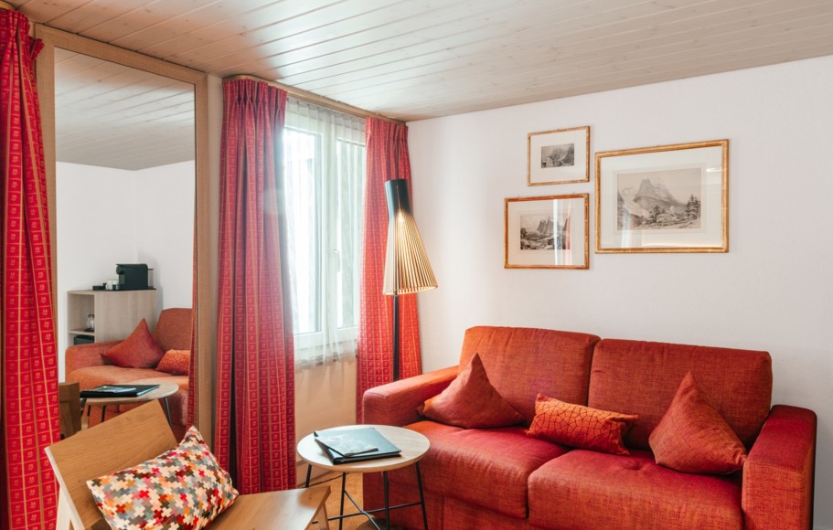 <p>Dreamy rooms for sweet dreams up to 2 adults and 2 children.&nbsp;<br>Modern deluxe double rooms, with or without balcony and a spacious bathroom.</p>