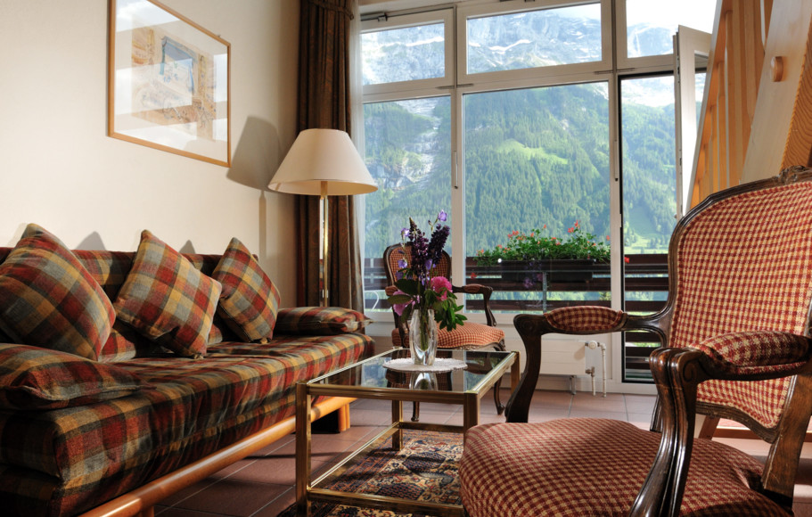 <p>Your slice of Alpine heaven!&nbsp; The Panoramic Suite with view of the Eiger offers 60m² of luxurious split-level space.&nbsp;You will defenetly enjoy here the view of the Eiger north face.<br>&nbsp;</p>