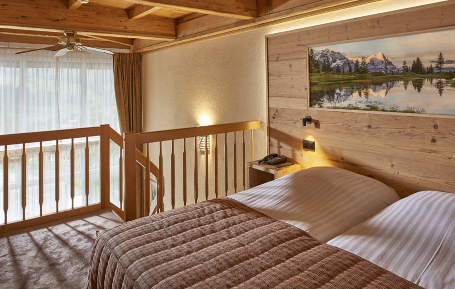 <p>Your slice of Alpine heaven!&nbsp; The Panoramic Suite with view of the Eiger offers 60m² of luxurious split-level space.&nbsp;You will defenetly enjoy here the view of the Eiger north face.<br>&nbsp;</p>