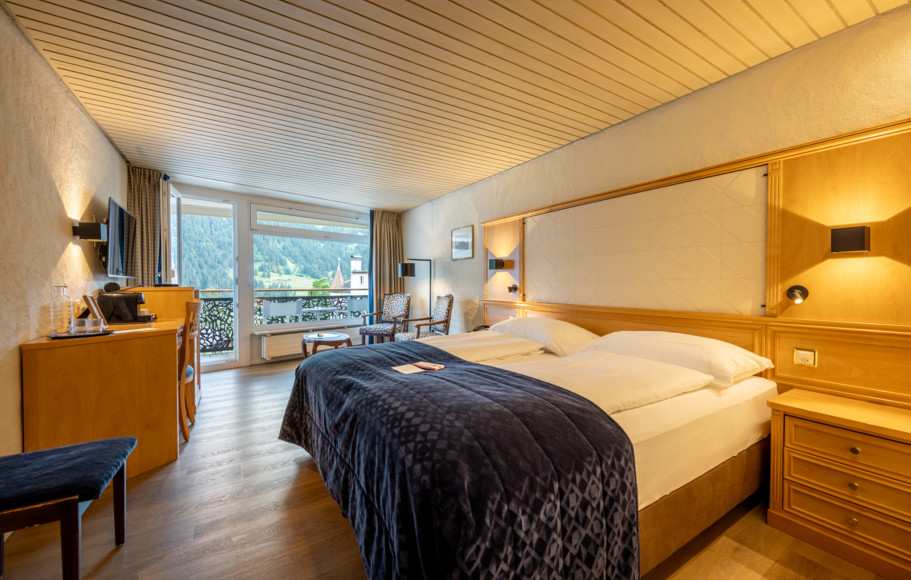 <p>Standard double rooms or superior double rooms with balcony and view of the famous Eiger North Face.</p>